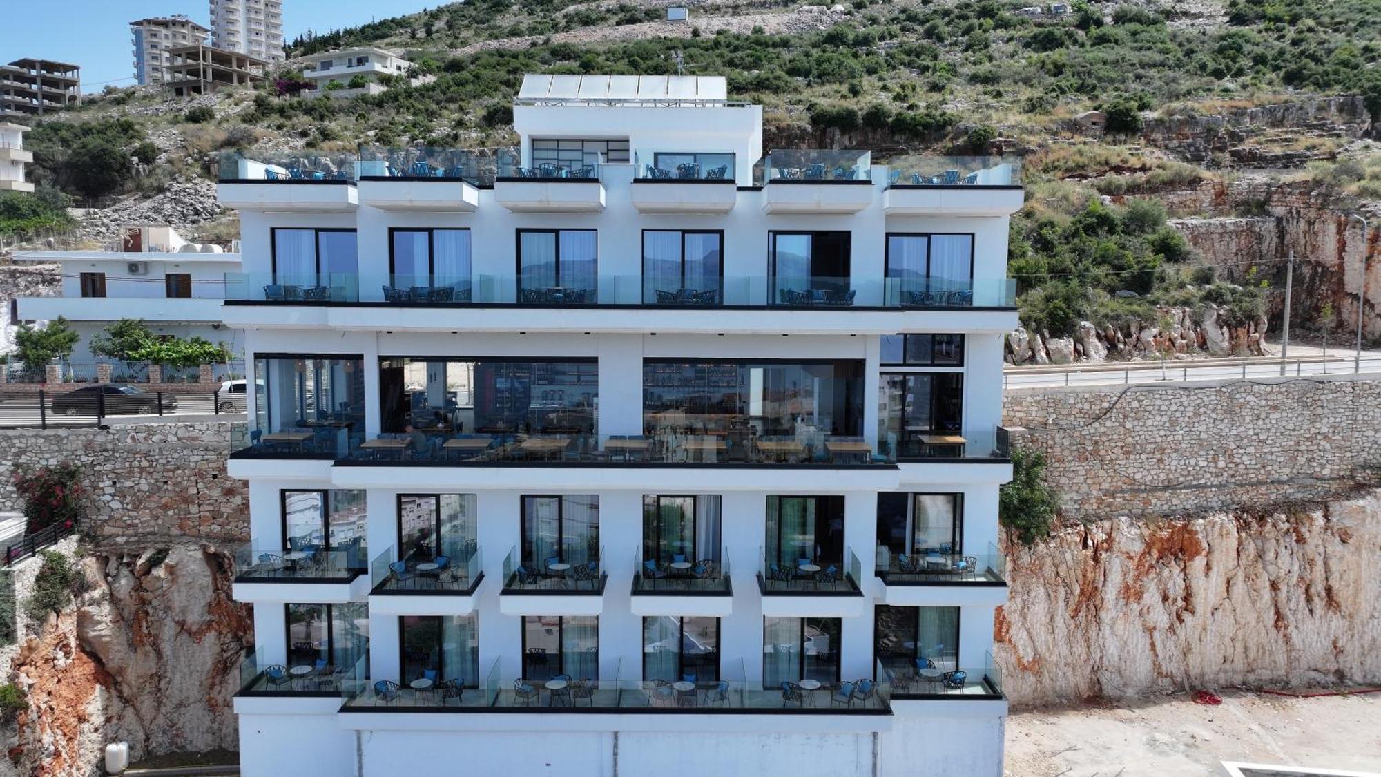 Litan Hotel ساراندا المظهر الخارجي الصورة