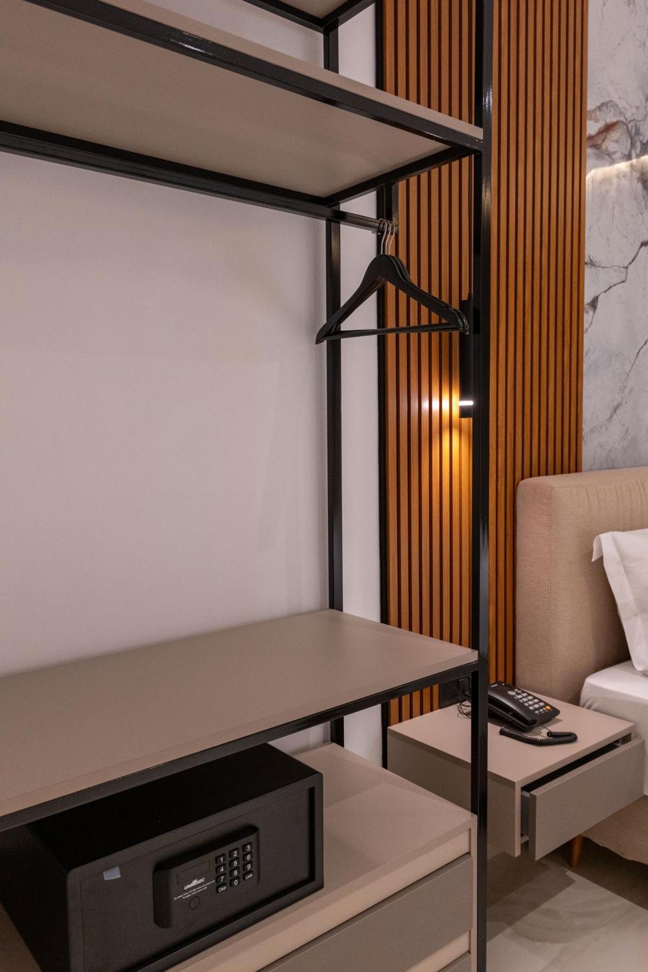 Litan Hotel ساراندا المظهر الخارجي الصورة