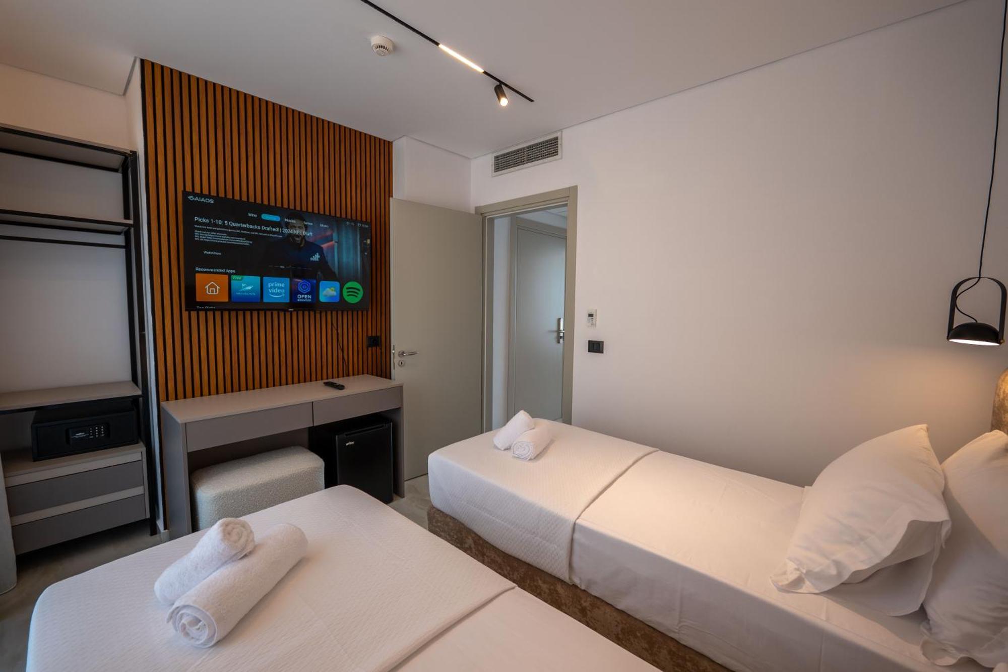 Litan Hotel ساراندا المظهر الخارجي الصورة
